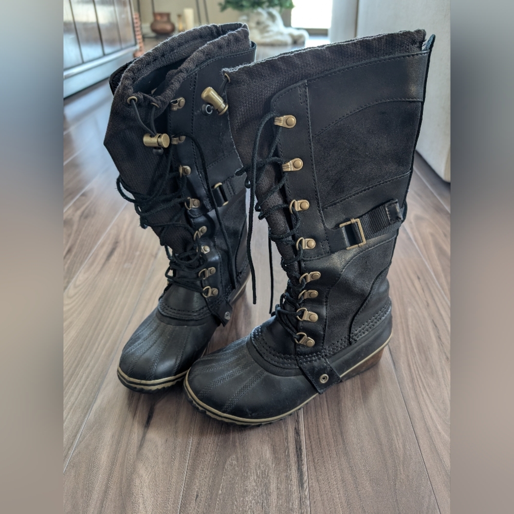 Sorel Black Conquest Carley Lace-Up Winter Rain Waterproof Boots (Size 7)